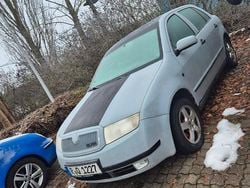 Grau Gebraucht 2004 Skoda Fabia Elegance Kombi | 1.299 € (Guter Preis)