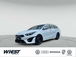 Weiß Gebraucht 2022 Kia Ceed Kombi | 21.250 € (Guter Preis)