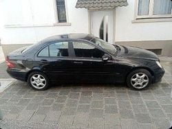 Schwarz Gebraucht 2004 Mercedes C180 Limousine | 2.850 € (Guter Preis)