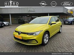 Gelb Gebraucht 2020 VW Golf VIII Life Limousine | 17.450 € (Fairer Preis)