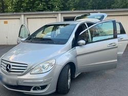 Silber Gebraucht 2007 Mercedes B180 Van / Kleinbus | 3.400 € (Fairer Preis)