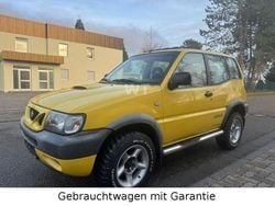 Gelb Gebraucht 2001 Nissan Terrano SUV | 7.950 €
