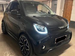 Schwarz Gebraucht 2017 Smart ForTwo Cabrio Brabus Cabrio | 25.999 € (Teuer)