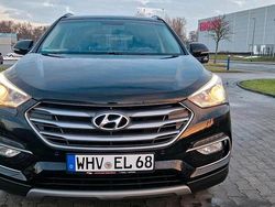 Schwarz Gebraucht 2017 Hyundai Santa Fe Premium SUV | 15.450 € (Fairer Preis)