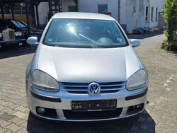 Reflex silver metallic (8e) Gebraucht 2005 VW Golf IV Trendline Kleinwagen | 3.790 € (Etwas zu teuer)