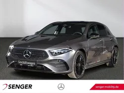 Grau Gebraucht 2025 Mercedes A250 AMG Kleinwagen | 42.970 €