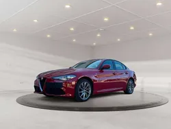 414rosso alfa Gebraucht 2023 Alfa Romeo Giulia Ti Limousine | 32.499 € (Guter Preis)