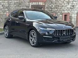 Schwarz (metallic) Gebraucht 2019 Maserati Levante GranLusso SUV | 31.800 € (Fairer Preis)