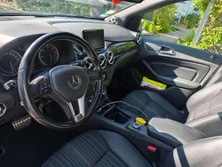 Silber Gebraucht 2015 Mercedes B200 Van / Kleinbus | 11.700 € (Fairer Preis)
