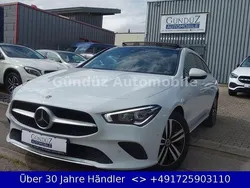 Weiß Gebraucht 2021 Mercedes CLA220 Shooting Brake Progressive Kombi | 25.795 € (Fairer Preis)