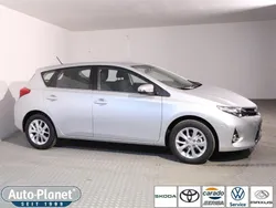 Silber Gebraucht 2013 Toyota Auris Edition Limousine | 10.990 € (Fairer Preis)