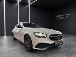 Weiß Gebraucht 2022 Mercedes E300 Avantgarde Limousine | 39.930 € (Etwas zu teuer)