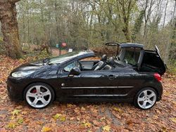 Schwarz Gebraucht 2011 Peugeot 207 CC Roland Garros Cabrio | 3.699 € (Fairer Preis)