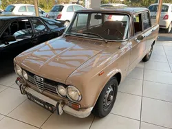 Beige Gebraucht 1973 Alfa Romeo Giulia Limousine | 23.900 €