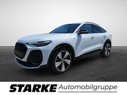 Weiß (gletscherweiß metallic) Neu 2025 Audi Q5 Sportback Edition .1 SUV | 75.490 € (Fairer Preis)