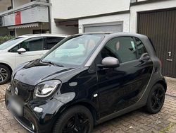 Schwarz Gebraucht 2018 Smart ForTwo Coupé Coupé | 8.900 € (Etwas zu teuer)