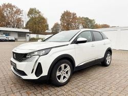 Weiß Gebraucht 2021 Peugeot 3008 Allure SUV | 19.980 € (Guter Preis)