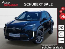 Mysticschwarz mica Gebraucht 2024 Toyota Yaris Hybrid Plus | 26.980 € (Fairer Preis)