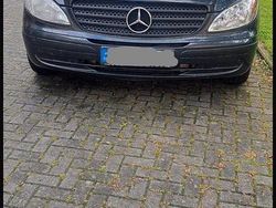 Schwarz Gebraucht 2006 Mercedes Vito Van / Kleinbus | 7.800 €