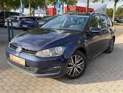 Blau Gebraucht 2016 VW Golf VII Allstar Kombi | 7.490 € (Etwas zu teuer)