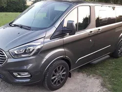 Grau Gebraucht 2020 Ford Tourneo Custom Kombi | 35.980 € (Teuer)