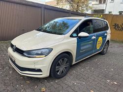 Beige Gebraucht 2018 VW Touran Van / Kleinbus | 4.990 €