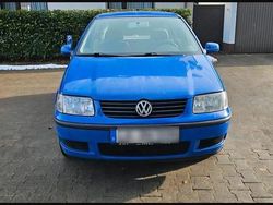 Blau Gebraucht 2000 VW Polo Kleinwagen | 1.000 € (Guter Preis)