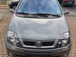 Braun Gebraucht 2003 Renault Scénic Expression Van / Kleinbus | 1.350 € (Guter Preis)