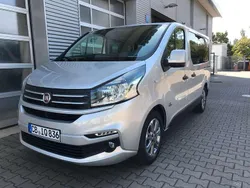 356 hellgrau Gebraucht 2017 Fiat Talento Family Van | 19.900 €