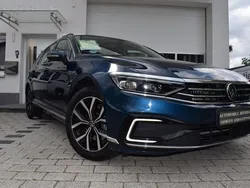 Blau Gebraucht 2022 VW Passat GTE Kombi | 24.999 € (Fairer Preis)