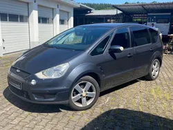 Grau Gebraucht 2007 Ford S-MAX Trend Van / Kleinbus | 2.350 € (Fairer Preis)