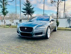 Grau Gebraucht 2015 Jaguar XF Portfolio Limousine | 12.500 € (Fairer Preis)