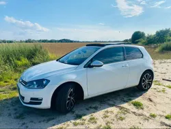 Weiß Gebraucht 2014 VW Golf VII Comfortline Kleinwagen | 8.900 € (Fairer Preis)