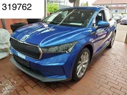Blau Gebraucht 2022 Skoda Enyaq iV Loft SUV | 26.950 € (Guter Preis)