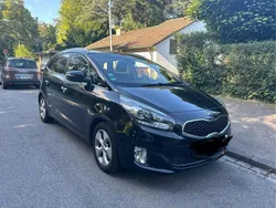 Schwarz Gebraucht 2013 Kia Carens Van / Kleinbus | 6.500 € (Guter Preis)