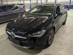 Schwarz Gebraucht 2021 Mercedes CLA250e Shooting Brake Kombi | 24.600 € (Guter Preis)