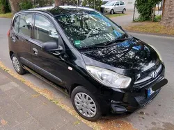 Schwarz Gebraucht 2012 Hyundai i10 Kleinwagen | 2.800 €