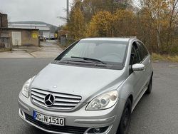 Silber Gebraucht 2006 Mercedes B170 Van / Kleinbus | 2.990 € (Teuer)