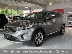 Grau Gebraucht 2016 Kia Sorento Platinum Edition SUV | 20.990 € (Fairer Preis)