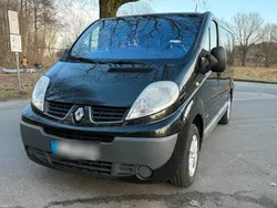 Schwarz Gebraucht 2013 Renault Traffic Van / Kleinbus | 11.800 €