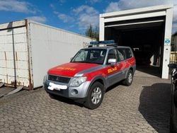 Grau Gebraucht 2009 Mitsubishi Pajero Invite SUV | 12.000 € (Etwas zu teuer)