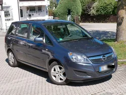 Blau Gebraucht 2011 Opel Zafira Design Edition Van / Kleinbus | 3.400 € (Superpreis)