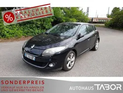 Sternenschwarz Gebraucht 2012 Renault Mégane III Dynamique Limousine | 3.585 € (Guter Preis)