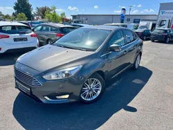 Grau Gebraucht 2014 Ford Focus Titanium Limousine | 10.000 € (Etwas zu teuer)