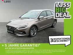 Silky bronze / met Gebraucht 2024 Hyundai i30 Trend Kombi | 22.980 € (Fairer Preis)
