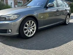 Grau Gebraucht 2010 BMW 318 Kombi | 9.250 € (Teuer)