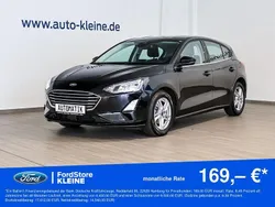 Schwarz Gebraucht 2022 Ford Focus Cool & Connect Limousine | 18.990 € (Guter Preis)