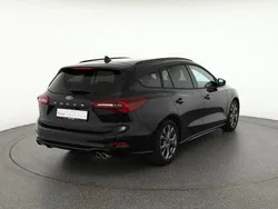 Schwarz Neu 2025 Ford Focus ST-Line X Kombi | 28.490 € (Guter Preis)