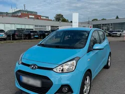 Blau Gebraucht 2014 Hyundai i10 Kleinwagen | 6.000 € (Etwas zu teuer)