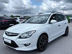 Weiß Gebraucht 2010 Hyundai i30 Edition+ Kombi | 1.980 € (Guter Preis)